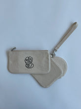 Load image into Gallery viewer, Neutral Wristlet
